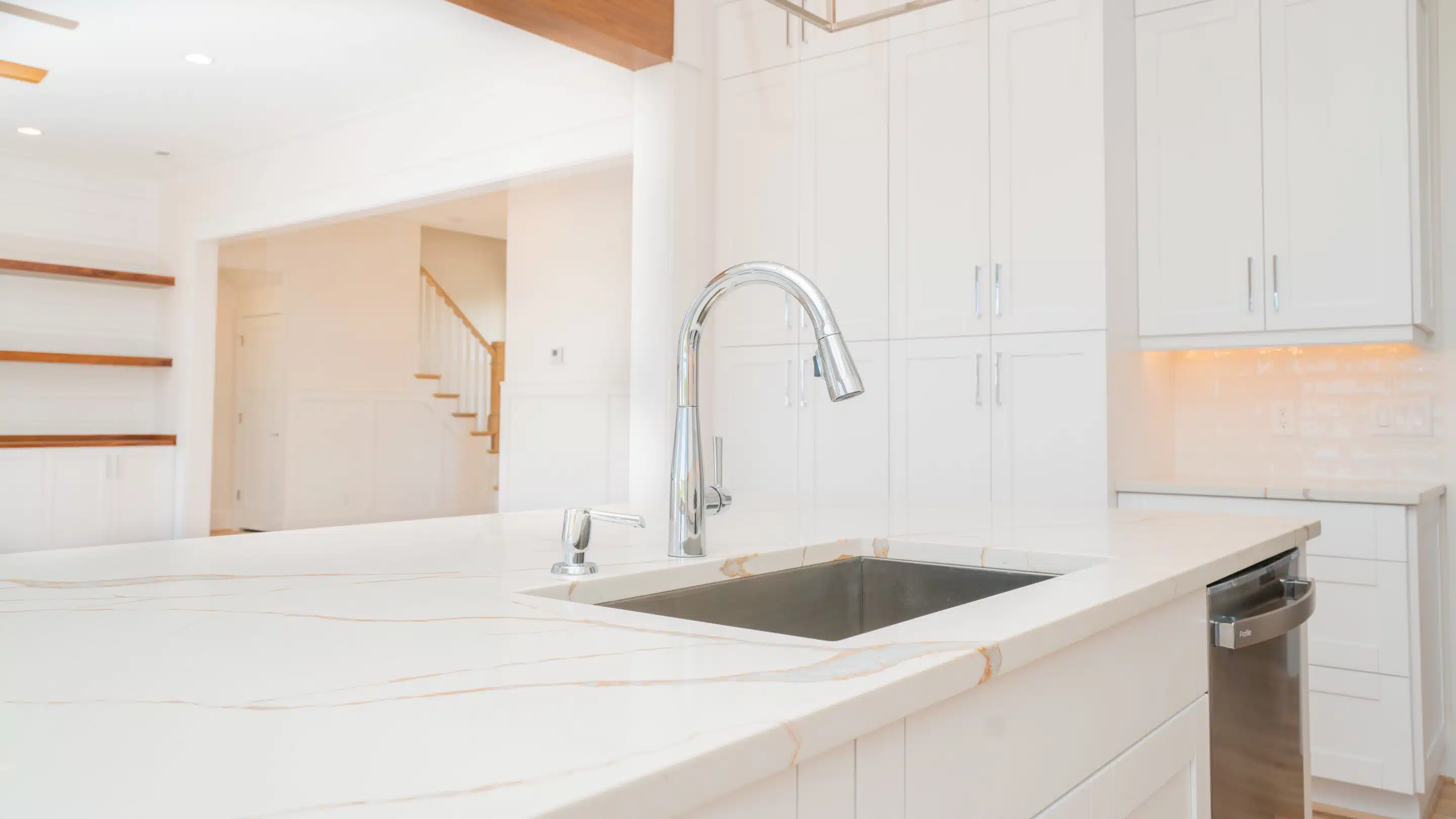 408 Cassett Knoll-41 Custom Kitchen VB